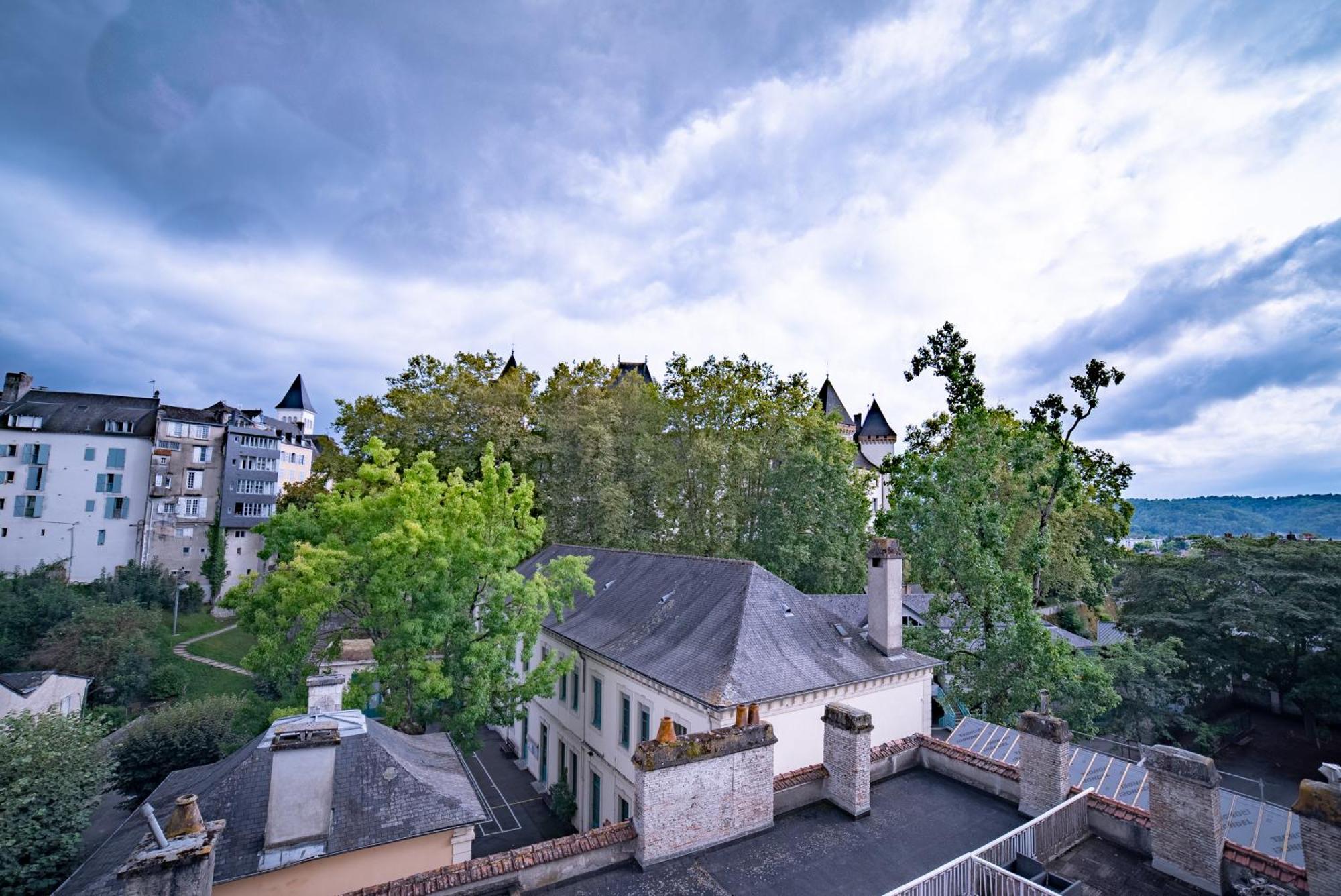 La Vue Royale - Face Au Chateau - Wifi - 4 Personnes Pau Exterior photo
